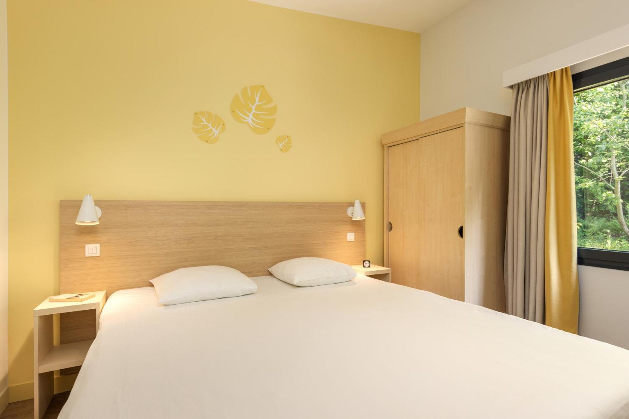 Center Parcs Les Trois Forets Аттіньї Екстер'єр фото