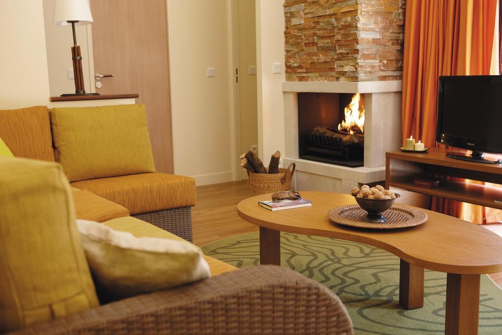 Center Parcs Les Trois Forets Аттіньї Екстер'єр фото