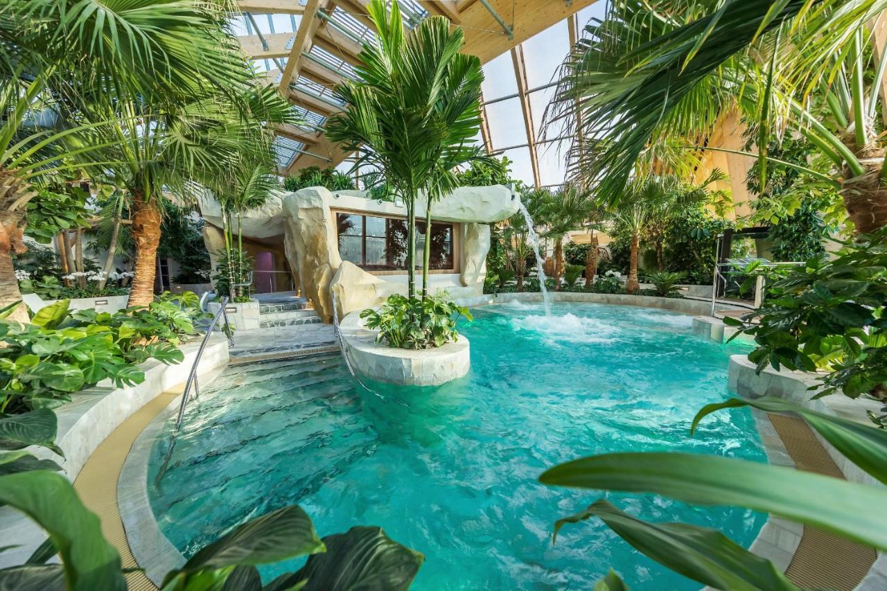Center Parcs Les Trois Forets Аттіньї Екстер'єр фото
